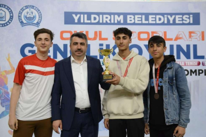 Yıldırım Belediyesi Okul Sporları Şenliği tamamlandı