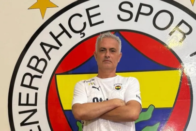 Jose Mourinho mesaiye başladı