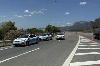 Bursa’da bir kişinin öldüğü kazada otomobilin motoru yerinden fırladı