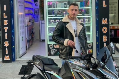 Refüje çarpan motosikletin sürücüsü hayatını kaybetti