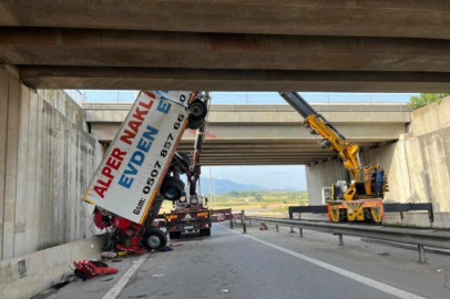 Osmaniye'de kamyon köprüden düştü: 1 ölü