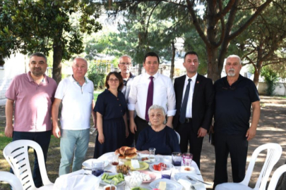 Başkan Aydın mahalle mahalle gezdi, hizmet sözü verdi