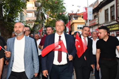 İznikliler 15 Temmuz Demokrasi ve Milli Birlik Günü'nde bir araya geldi