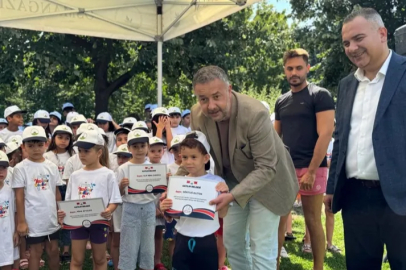 Osmangazili genç yüzücüler sertifikalarını aldı