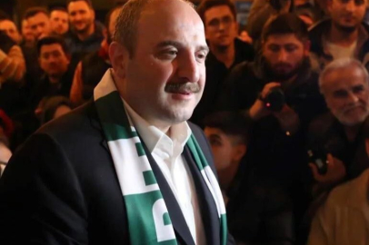 Mustafa Varank, Bursaspor’un deplasman sponsoru oldu