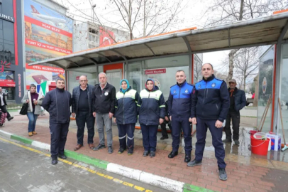 Gemlik’te otobüs durakları tertemiz